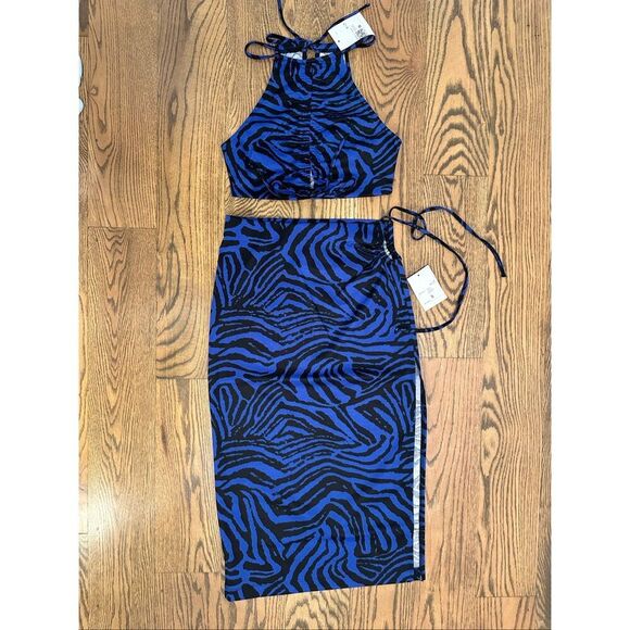 Forever 21 Other - Forever 21 Blue and Black Zebra Skirt and Cropped Top Set Size Small New